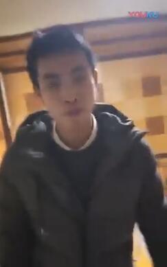 ����������